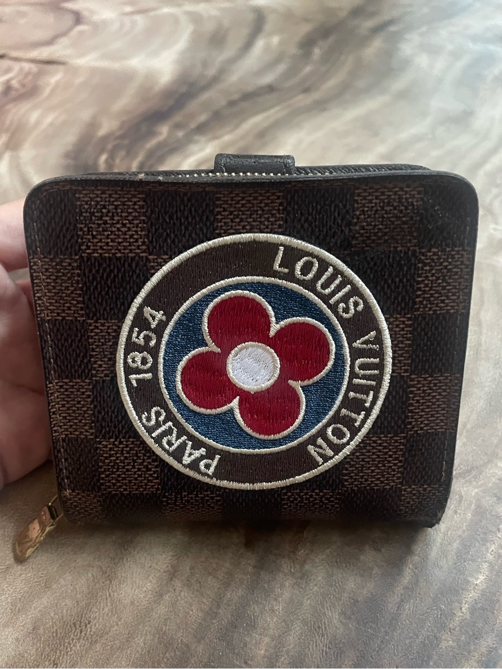 Louis Vuitton Damier compact wallet patch
